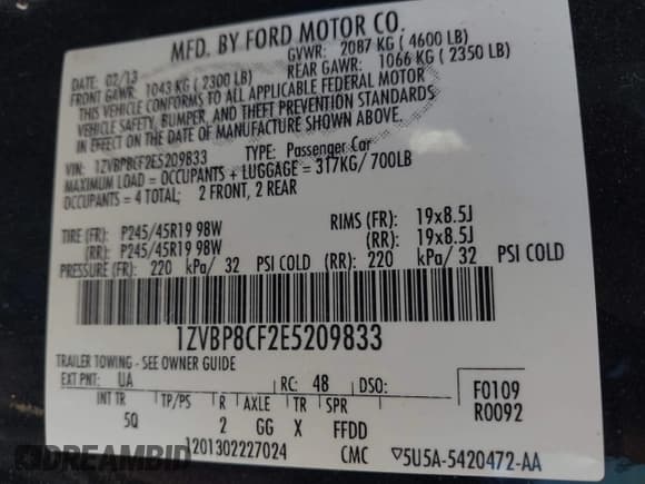 ✅ 2014 Ford Mustang GT Premium • VIN: 1ZVBP8CF2E5209833 • Lot: 43348697. Listed on IAAI with 91,687 mi. Free auction sales archive from the USA and detailed vehicle history report at DreamBid. Image 9.