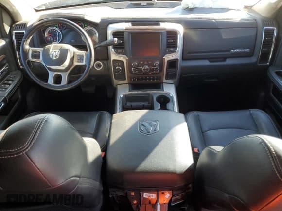 ✅ 2017 Ram 2500 Laramie • VIN: 3C6UR5FL0HG517478 • Lot: 82716475. Wystawiony na Copart z przebiegiem 145 955 mil. Bezpłatny archiwum sprzedaży aukcyjnych z USA i szczegółowy raport historii pojazdu na DreamBid. Zdjęcie 8.