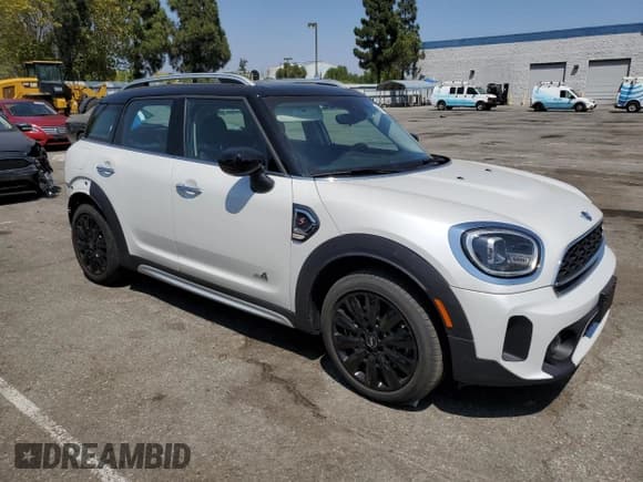 ✅ 2023 MINI Countryman Cooper S • VIN: WMZ83BR04P3R23941 • Lot: 69262445. Wystawiony na Copart z przebiegiem 2 467 mil. Bezpłatny archiwum sprzedaży aukcyjnych z USA i szczegółowy raport historii pojazdu na DreamBid. Zdjęcie 4.