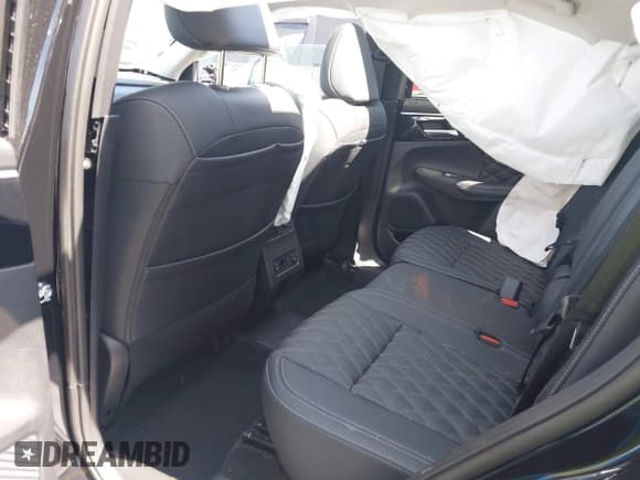 ✅ 2025 Mitsubishi Outlander SEL • VIN: JA4T5WA98SZ010539 • Lot: 42500303. Listed on IAAI with 2,224 mi. Free auction sales archive from the USA and detailed vehicle history report at DreamBid. Image 8.