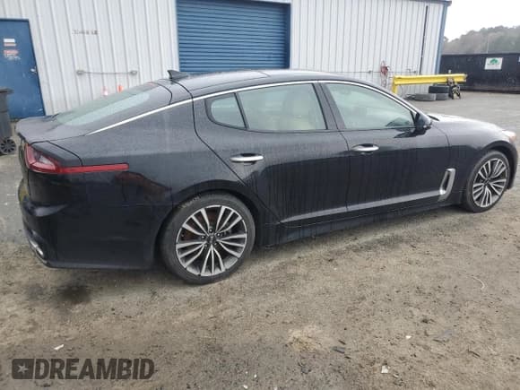 ✅ 2018 Kia Stinger Premium • VIN: KNAE25LA5J6022959 • Lot: 45682295. Listed on Copart with 90,828 mi. Free auction sales archive from the USA and detailed vehicle history report at DreamBid. Image 3.