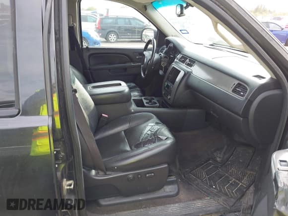 ✅ 2012 Chevrolet Silverado 1500 LTZ • VIN: 3GCPCTE0XCG296340 • Lot: 43812589. Wystawiony na IAAI z przebiegiem 226 665 mil. Bezpłatny archiwum sprzedaży aukcyjnych z USA i szczegółowy raport historii pojazdu na DreamBid. Zdjęcie 5.