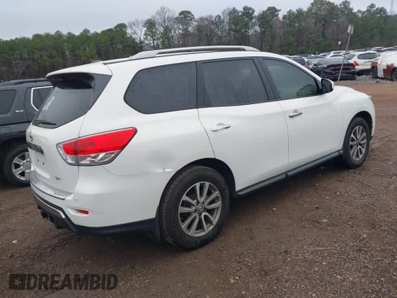 ✅ 2014 Nissan Pathfinder S • VIN: 5N1AR2MNXEC692930 • Lot: 41588183. Listed on IAAI with 170,299 mi. Free auction sales archive from the USA and detailed vehicle history report at DreamBid. Image 4.