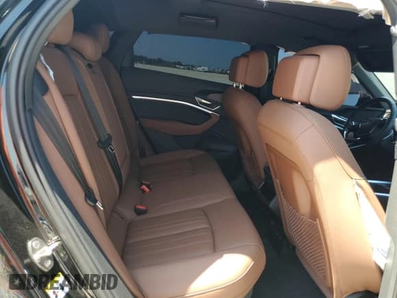 ✅ 2022 Audi e-tron Premium • VIN: WA1AAAGE2NB005246 • Lot: 56534103. Wystawiony na Copart z przebiegiem 26 794 mil. Bezpłatny archiwum sprzedaży aukcyjnych z USA i szczegółowy raport historii pojazdu na DreamBid. Zdjęcie 11.