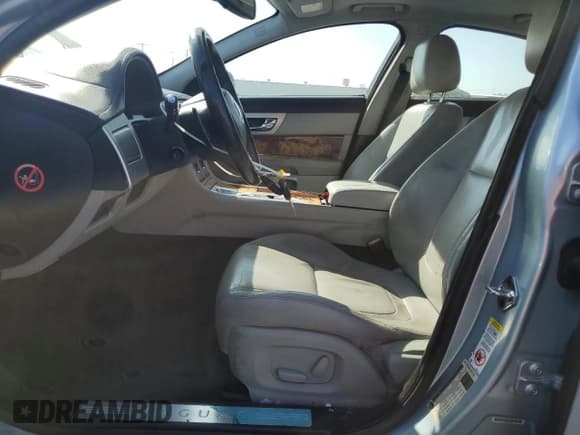 ✅ 2012 Jaguar XF • VIN: SAJWA0FB0CLS57907 • Lot: 84743585. Listed on Copart with 194,115 mi. Free auction sales archive from the USA and detailed vehicle history report at DreamBid. Image 7.