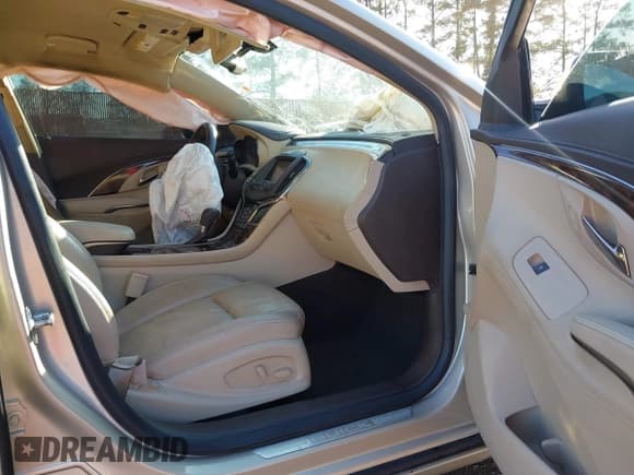 ✅ 2015 Buick LaCrosse Leather • VIN: 1G4GB5GRXFF250096 • Лот: 41247567. Опубликован ранее на IAAI с пробегом 151 986 миль. Бесплатный доступ к архиву аукционных продаж из США и подробный отчёт об истории автомобиля на DreamBid. Изображение 5.