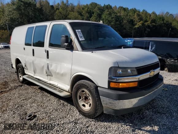 ✅ 2020 Chevrolet Express Cargo • VIN: 1GCWGAFG7L1227605 • Лот: 91030875. Опубликован ранее на Copart с пробегом 212 674 миль. Бесплатный доступ к архиву аукционных продаж из США и подробный отчёт об истории автомобиля на DreamBid. Изображение 4.