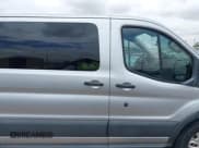 ✅ 2017 Ford Transit XL • VIN: 1FMZK1YM9HKA18930 • Lot: 42530193. Wystawiony na IAAI z przebiegiem 115 165 mil. Bezpłatny archiwum sprzedaży aukcyjnych z USA i szczegółowy raport historii pojazdu na DreamBid. Zdjęcie 13.