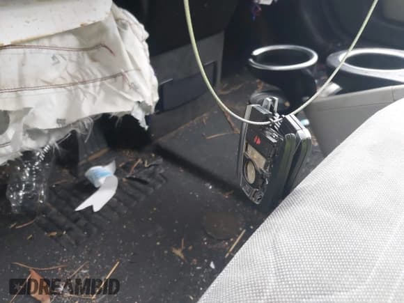 ✅ 2015 BMW i3 • VIN: WBY1Z2C52FV555393 • Lot: 43544674. Wystawiony na IAAI z przebiegiem Nie podano. Bezpłatny archiwum sprzedaży aukcyjnych z USA i szczegółowy raport historii pojazdu na DreamBid. Zdjęcie 9.