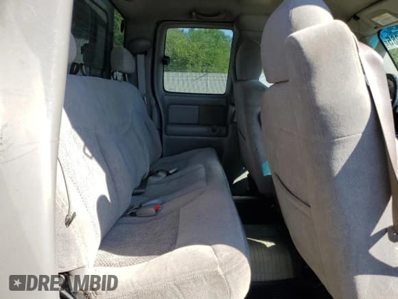 ✅ 2001 Chevrolet Silverado 3500 LS • VIN: 1GCJK39161E273928 • Lot: 65502885. Listed on Copart with 475,989 mi. Free auction sales archive from the USA and detailed vehicle history report at DreamBid. Image 10.