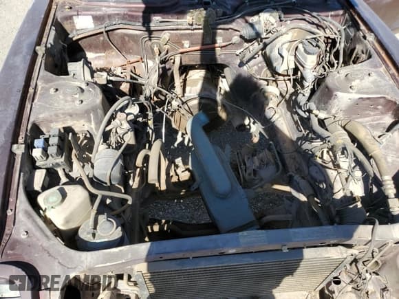 ✅ 1983 Datsun 280ZX • VIN: JN1HZ04S8DX568629 • Лот: 71850514. Опубликован ранее на Copart с пробегом Не указан. Бесплатный доступ к архиву аукционных продаж из США и подробный отчёт об истории автомобиля на DreamBid. Изображение 11.