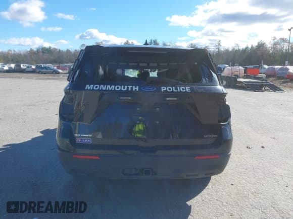 ✅ 2022 Ford Police Interceptor Utility • VIN: 1FM5K8AB0NGB48786 • Лот: 43612336. Опубликован ранее на IAAI с пробегом Не указан. Бесплатный доступ к архиву аукционных продаж из США и подробный отчёт об истории автомобиля на DreamBid. Изображение 15.