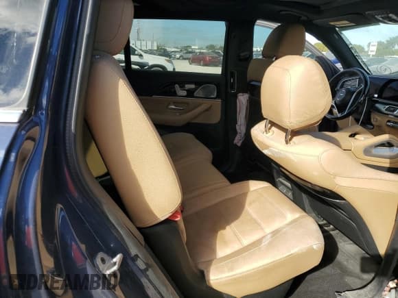 ✅ 2024 Mercedes-Benz GLS 580 • VIN: 4JGFF8FE0RB065082 • Lot: 87834325. Wystawiony na Copart z przebiegiem 26 705 mil. Bezpłatny archiwum sprzedaży aukcyjnych z USA i szczegółowy raport historii pojazdu na DreamBid. Zdjęcie 11.