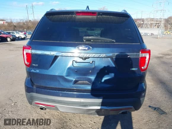 ✅ 2016 Ford Explorer XLT • VIN: 1FM5K8DH0GGC37874 • Lot: 43916434. Wystawiony na IAAI z przebiegiem 204 047 mil. Bezpłatny archiwum sprzedaży aukcyjnych z USA i szczegółowy raport historii pojazdu na DreamBid. Zdjęcie 17.
