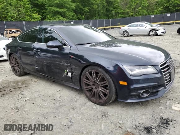 ✅ 2012 Audi A7 Prestige • VIN: WAU3GAFC5CN148102 • Lot: 56178995. Listed on Copart with 111,124 mi. Free auction sales archive from the USA and detailed vehicle history report at DreamBid. Image 4.