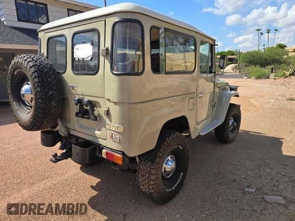 ✅ 1980 Toyota Land Cruiser • VIN: BJ40033995 • Лот: 81700485. Опубликован ранее на Copart с пробегом 10 921 миль. Бесплатный доступ к архиву аукционных продаж из США и подробный отчёт об истории автомобиля на DreamBid. Изображение 4.