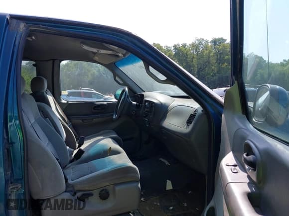 ✅ 2001 Ford F-150 XL • VIN: 1FTRX18L21KB48132 • Лот: 42997113. Опубликован ранее на IAAI с пробегом 216 699 миль. Бесплатный доступ к архиву аукционных продаж из США и подробный отчёт об истории автомобиля на DreamBid. Изображение 5.