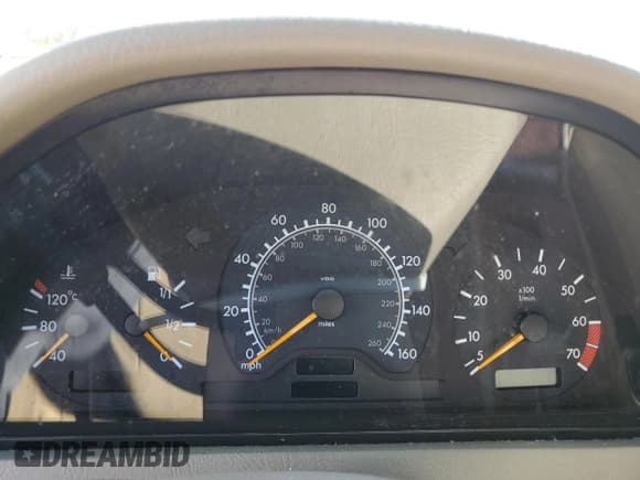 ✅ 1999 Mercedes-Benz C 230/260/280/320 • VIN: WDBHA29G0XA801297 • Lot: 79314394. Listed on Copart with Not provided. Free auction sales archive from the USA and detailed vehicle history report at DreamBid. Image 9.