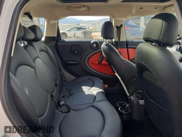 ✅ 2014 MINI Countryman S • VIN: WMWZC3C57EWP25474 • Lot: 84978745. Wystawiony na Copart z przebiegiem 95 424 mil. Bezpłatny archiwum sprzedaży aukcyjnych z USA i szczegółowy raport historii pojazdu na DreamBid. Zdjęcie 10.