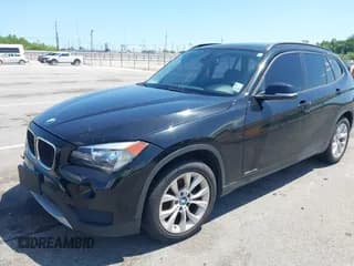 ✅ 2013 BMW X1 xDrive28i • VIN: WBAVL1C54DVR90926 • Lot: 42792895. Wystawiony na IAAI z przebiegiem Nie podano. Bezpłatny archiwum sprzedaży aukcyjnych z USA i szczegółowy raport historii pojazdu na DreamBid. Zdjęcie 2.