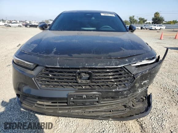 ✅ 2025 Honda Accord Sport-L • VIN: 1HGCY2F7XSA023712 • Lot: 68481595. Wystawiony na Copart z przebiegiem 6 338 mil. Bezpłatny archiwum sprzedaży aukcyjnych z USA i szczegółowy raport historii pojazdu na DreamBid. Zdjęcie 5.