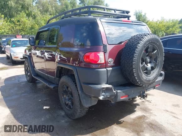 ✅ 2007 Toyota FJ Cruiser • VIN: JTEBU11F170003517 • Лот: 42981636. Опубликован ранее на IAAI с пробегом 169 928 миль. Бесплатный доступ к архиву аукционных продаж из США и подробный отчёт об истории автомобиля на DreamBid. Изображение 3.