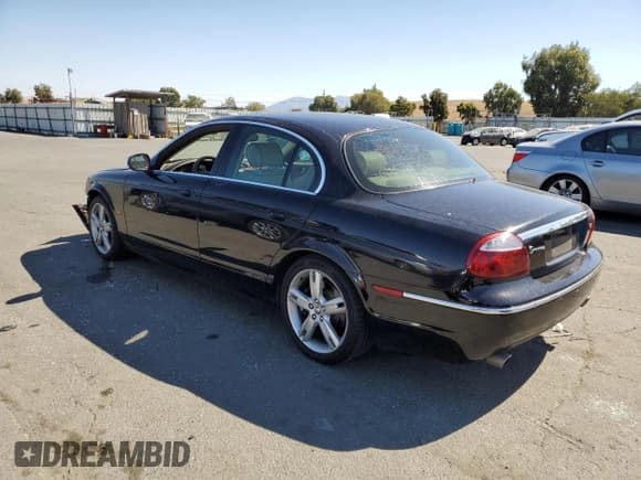 ✅ 2008 Jaguar S-Type 4.2 • VIN: SAJWA01B88HN90115 • Лот: 72734964. Опубликован ранее на Copart с пробегом 161 508 миль. Бесплатный доступ к архиву аукционных продаж из США и подробный отчёт об истории автомобиля на DreamBid. Изображение 2.