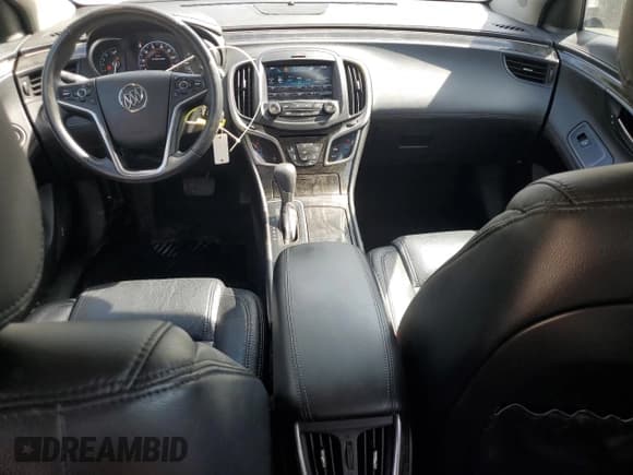 ✅ 2016 Buick LaCrosse • VIN: 1G4GA5G38GF155343 • Lot: 81094025. Wystawiony na Copart z przebiegiem 83 951 mil. Bezpłatny archiwum sprzedaży aukcyjnych z USA i szczegółowy raport historii pojazdu na DreamBid. Zdjęcie 8.