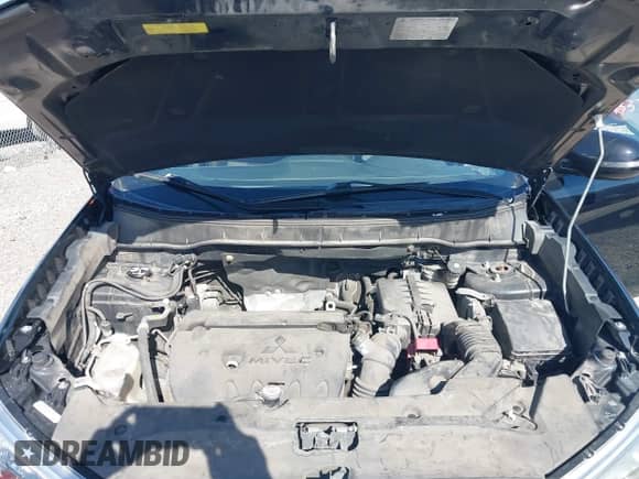 2018 Mitsubishi Outlander ES with VIN JA4AR3AU3JU003573, listed as a IAAI auction lot 43328161 with 136,020 mi miles and . Bid and sale history available at DreamBid. Image 10.