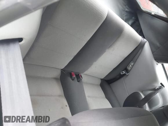 ✅ 2002 Ford Mustang Deluxe • VIN: 1FAFP44492F221578 • Lot: 42242232. Listed on IAAI with 107,773 mi. Free auction sales archive from the USA and detailed vehicle history report at DreamBid. Image 8.