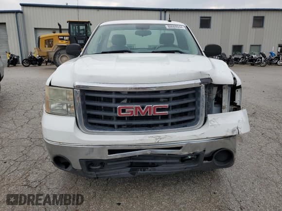✅ 2009 GMC Sierra 1500 • VIN: 1GTHC44K79E142956 • Лот: 80669944. Опубликован ранее на Copart с пробегом 309 022 миль. Бесплатный доступ к архиву аукционных продаж из США и подробный отчёт об истории автомобиля на DreamBid. Изображение 5.