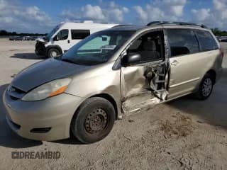 ✅ 2008 Toyota Sienna LE • VIN: 5TDZK23C08S201697 • Lot: 80627254. Listed on Copart with 181,861 mi. Free auction sales archive from the USA and detailed vehicle history report at DreamBid. Image 1.