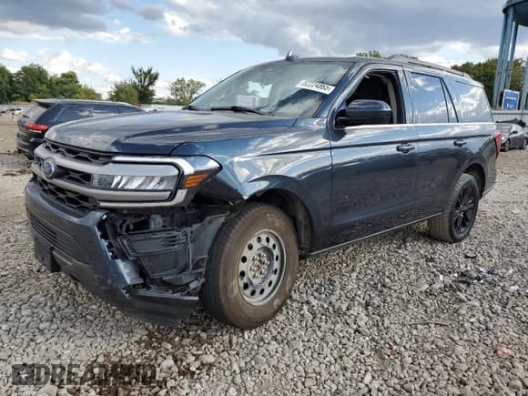 ✅ 2024 Ford Expedition XLT • VIN: 1FMJU1J85REA01255 • Лот: 82224865. Опубликован ранее на Copart с пробегом 20 040 миль. Бесплатный доступ к архиву аукционных продаж из США и подробный отчёт об истории автомобиля на DreamBid. Изображение 1.