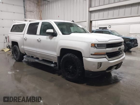 ✅ 2018 Chevrolet Silverado 1500 LT • VIN: 3GCUKREC6JG613787 • Lot: 41754123. Wystawiony na IAAI z przebiegiem 116 739 mil. Bezpłatny archiwum sprzedaży aukcyjnych z USA i szczegółowy raport historii pojazdu na DreamBid. Zdjęcie 1.