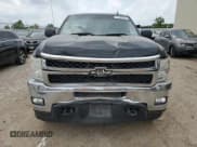 ✅ 2011 Chevrolet Silverado 2500HD LT • VIN: 1GC2CXCG3BZ403129 • Lot: 57360764. Wystawiony na Copart z przebiegiem 122 817 mil. Bezpłatny archiwum sprzedaży aukcyjnych z USA i szczegółowy raport historii pojazdu na DreamBid. Zdjęcie 5.