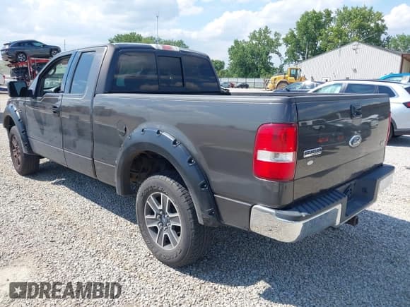 ✅ 2007 Ford F-150 STX • VIN: 1FTRX14W37FB66186 • Lot: 42914229. Wystawiony na IAAI z przebiegiem 225 031 mil. Bezpłatny archiwum sprzedaży aukcyjnych z USA i szczegółowy raport historii pojazdu na DreamBid. Zdjęcie 3.