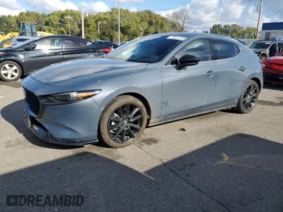 ✅ 2021 Mazda 3 Premium Plus • VIN: JM1BPBNY6M1401731 • Lot: 85414255. Wystawiony na Copart z przebiegiem 24 898 mil. Bezpłatny archiwum sprzedaży aukcyjnych z USA i szczegółowy raport historii pojazdu na DreamBid. Zdjęcie 1.