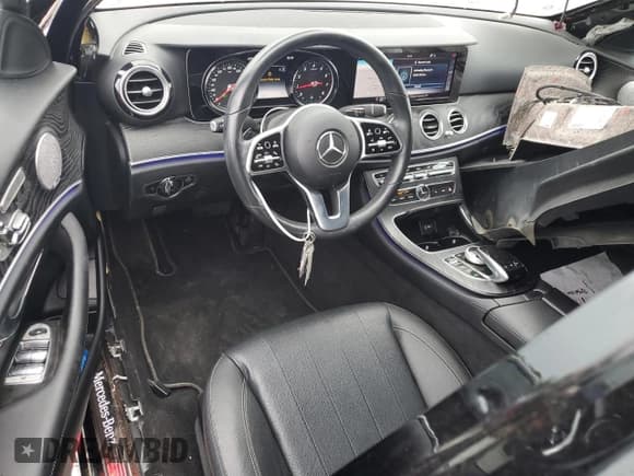 ✅ 2019 Mercedes-Benz E 300 • VIN: WDDZF4KB3KA620954 • Lot: 57433535. Listed on Copart with 66,915 mi. Free auction sales archive from the USA and detailed vehicle history report at DreamBid. Image 8.