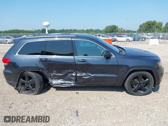 ✅ 2015 Jeep Grand Cherokee Altitude • VIN: 1C4RJFAG5FC704639 • Lot: 43003791. Listed on IAAI with 169,320 mi. Free auction sales archive from the USA and detailed vehicle history report at DreamBid. Image 14.
