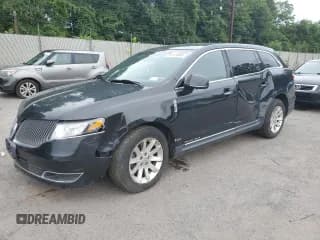 ✅ 2014 Lincoln MKT • VIN: 2LMHJ5NK7EBL55101 • Lot: 68129355. Wystawiony na Copart z przebiegiem 398 041 mil. Bezpłatny archiwum sprzedaży aukcyjnych z USA i szczegółowy raport historii pojazdu na DreamBid. Zdjęcie 1.