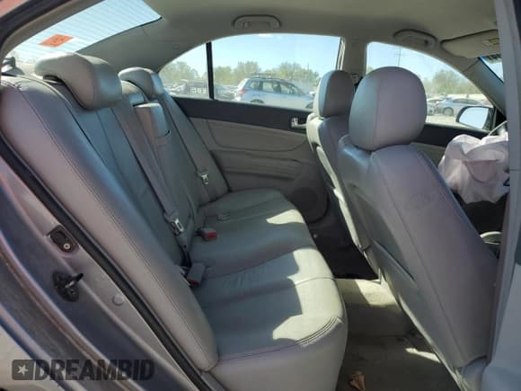 ✅ 2007 Hyundai Sonata SE • VIN: 5NPEU46F47H158058 • Лот: 73567514. Опубликован ранее на Copart с пробегом Не указан. Бесплатный доступ к архиву аукционных продаж из США и подробный отчёт об истории автомобиля на DreamBid. Изображение 10.