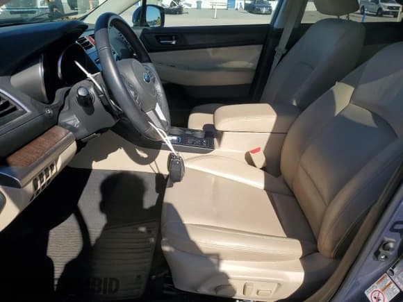 ✅ 2015 Subaru Outback Limited • VIN: 4S4BSENC1F3361100 • Lot: 91884885. Wystawiony na Copart z przebiegiem 104 751 mil. Bezpłatny archiwum sprzedaży aukcyjnych z USA i szczegółowy raport historii pojazdu na DreamBid. Zdjęcie 7.