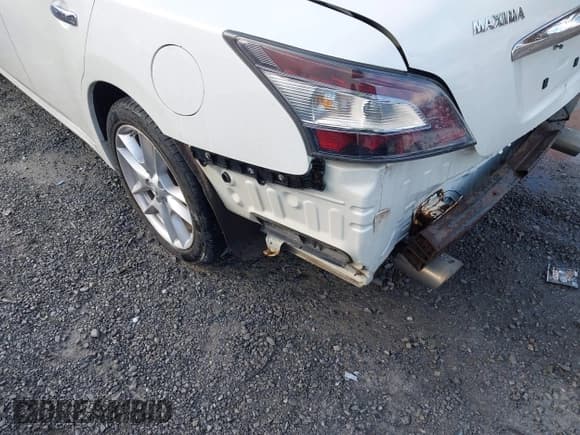 ✅ 2014 Nissan Maxima S • VIN: 1N4AA5AP4EC479383 • Lot: 43761868. Listed on IAAI with 148,527 mi. Free auction sales archive from the USA and detailed vehicle history report at DreamBid. Image 19.