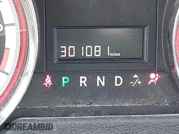 ✅ 2017 Dodge Grand Caravan SE • VIN: 2C4RDGBG4HR819285 • Lot: 43683330. Listed on IAAI with 301,081 mi. Free auction sales archive from the USA and detailed vehicle history report at DreamBid. Image 16.