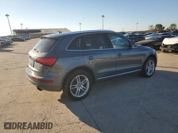✅ 2014 Audi Q5 Premium Plus • VIN: WA1LFAFP1EA082399 • Лот: 89823605. Опубликован ранее на Copart с пробегом 170 950 миль. Бесплатный доступ к архиву аукционных продаж из США и подробный отчёт об истории автомобиля на DreamBid. Изображение 3.