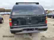 2004 Chevrolet Suburban LT with VIN 3GNFK16Z54G136147, listed as a Copart auction lot 90656025 with 276,064 mi miles and Clean title. Bid and sale history available at DreamBid. Image 6.