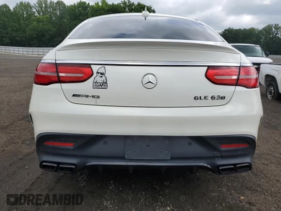 ✅ 2016 Mercedes-Benz GLE 63 S AMG • VIN: 4JGED7FB1GA045623 • Lot: 60827295. Wystawiony na Copart z przebiegiem 80 875 mil. Bezpłatny archiwum sprzedaży aukcyjnych z USA i szczegółowy raport historii pojazdu na DreamBid. Zdjęcie 6.