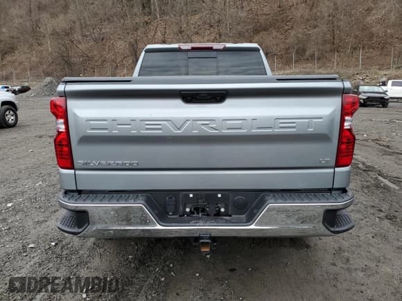 ✅ 2025 Chevrolet Silverado 1500 • VIN: 1GCVKDE87SZ123248 • Лот: 52758545. Опубликован ранее на Copart с пробегом 3 600 миль. Бесплатный доступ к архиву аукционных продаж из США и подробный отчёт об истории автомобиля на DreamBid. Изображение 6.