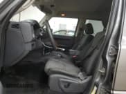 ✅ 2008 Jeep Commander Sport • VIN: 1J8HH48NX8C126176 • Лот: 64853965. Опубликован ранее на Copart с пробегом 335 640 миль. Бесплатный доступ к архиву аукционных продаж из США и подробный отчёт об истории автомобиля на DreamBid. Изображение 7.