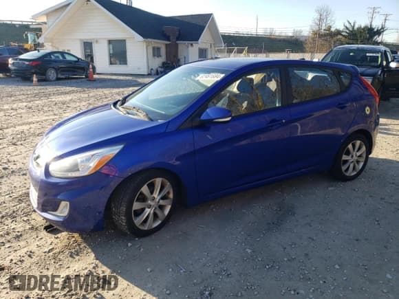 ✅ 2014 Hyundai Accent SE • VIN: KMHCU5AE9EU186920 • Лот: 82461684. Опубликован ранее на Copart с пробегом 108 639 миль. Бесплатный доступ к архиву аукционных продаж из США и подробный отчёт об истории автомобиля на DreamBid. Изображение 1.